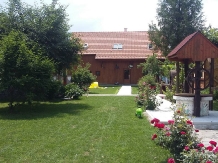 Agropensiunea Albinuta - accommodation in  Transylvania (01)