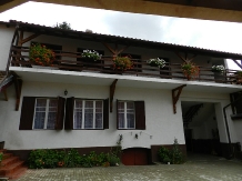 Agropensiunea Floarea Almajului - accommodation in  Banat (06)