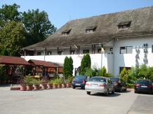 Pensiunea Valea Ursului - accommodation in  Muntenia (03)
