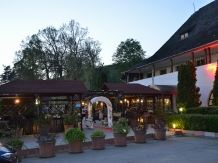 Pensiunea Valea Ursului - accommodation in  Muntenia (05)
