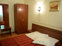 Pensiunea Valea Ursului - accommodation in  Muntenia (07)