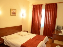 Pensiunea Valea Ursului - accommodation in  Muntenia (11)