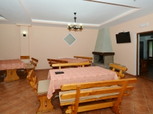 Pensiunea Denisa - accommodation in  Fagaras and nearby, Sambata (02)