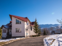 Pensiunea In Deal la Lupi - accommodation in  Rucar - Bran, Moeciu (03)