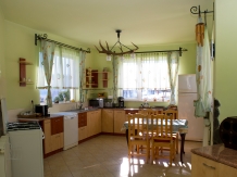 Pensiunea In Deal la Lupi - accommodation in  Rucar - Bran, Moeciu (23)