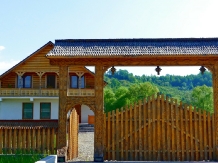 Pensiunea Acasa in Maramures - cazare Tara Maramuresului (02)