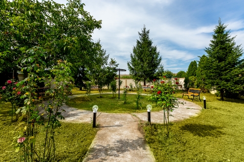 Pensiunea Lovrin - cazare Banat (Activitati si imprejurimi) Pensiunea Lovrin - cazare Banat (Activitati si imprejurimi)