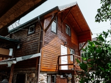 Cabana Malul Lacului - accommodation in  Transylvania (02)
