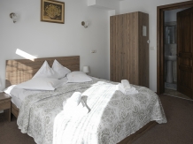 Pensiunea Andaluz - accommodation in  Gura Humorului, Bucovina (38)