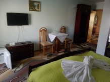 Pensiunea Grandemi Belvedere Bucovina - accommodation in  Gura Humorului, Voronet, Bucovina (05)