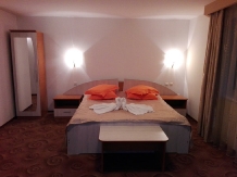 Pensiunea Grandemi Belvedere Bucovina - accommodation in  Gura Humorului, Voronet, Bucovina (12)