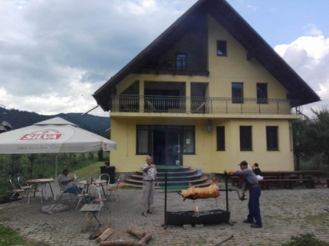 Pensiunea Grandemi Belvedere Bucovina - accommodation in  Gura Humorului, Voronet, Bucovina (Surrounding)