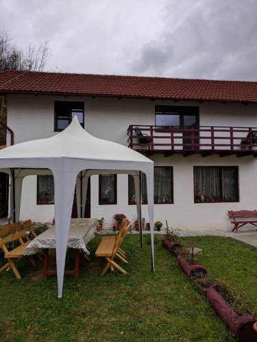Simon House - cazare Rucar - Bran, Moeciu (Activitati si imprejurimi) Simon House - cazare Rucar - Bran, Moeciu (Activitati si imprejurimi)