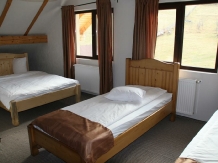 Pensiunea Ursul Carcotas - accommodation in  Rucar - Bran, Moeciu (09)
