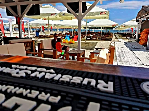 Eros Beach Resort - cazare Litoral (Activitati si imprejurimi) Eros Beach Resort - cazare Litoral (Activitati si imprejurimi)