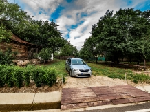 Casa de sub deal - accommodation in  North Oltenia (23)