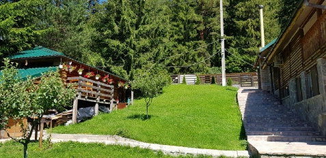 Cabana Soveja - cazare Moldova (Activitati si imprejurimi) Cabana Soveja - cazare Moldova (Activitati si imprejurimi)