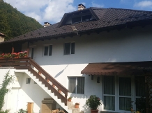Pensiunea Ardeleanu' - accommodation in  Muntenia (01)
