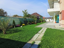 Pensiunea la Bitele - accommodation in  Oltenia (02)