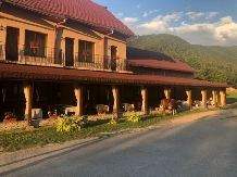 Pensiunea Popasul Ursilor - accommodation in  Apuseni Mountains (02)