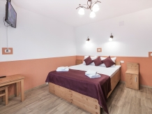 Pensiunea Ceaunul Haiducului - accommodation in  Rucar - Bran, Moeciu, Bran (06)