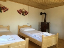 Cabanuta Anisia - accommodation in  Apuseni Mountains, Motilor Country, Arieseni (07)