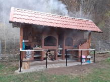 La Pastravarie "Casa Iov" - cazare Muntenia (07)