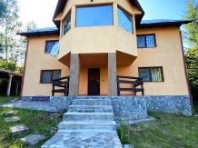 Casa Ionel si Dani - alloggio in  Rucar - Bran, Moeciu (05)