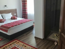 Pensiunea Plai Strabun - accommodation in  Maramures Country (11)