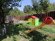 Pensiunea Emelys - accommodation in  Moldova (41)