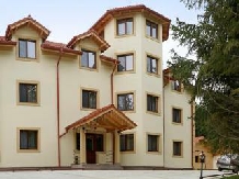 Pensiunea Floare De Colt - accommodation in  Fagaras and nearby, Muscelului Country (02)