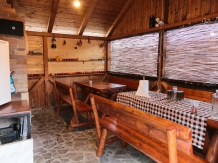 Casa Hoinarilor - accommodation in  Rucar - Bran, Moeciu, Bran (04)