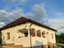 Ascunzatoarea Haiducului - accommodation in  North Oltenia (01)