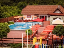 Pensiunea Iris - accommodation in  North Oltenia (03)