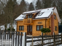 Barlogul Ursului - cazare Fagaras, Transfagarasan (01)