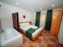 Royal Rucar Villa - accommodation in  Rucar - Bran (16)