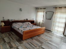 Casa Irina - accommodation in  Olt Valley, Horezu (12)