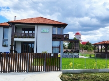 Pensiunea Florilor - accommodation in  Maramures (01)