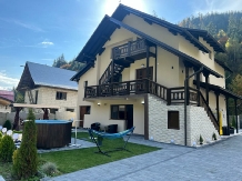 Rural accommodation at  Pensiunea Cernat