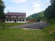 Cazare la  Poienita Motilor