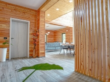 Casa de langa lac 2 - accommodation in  Valea Doftanei (05)