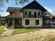 La Conu' Nae - accommodation in  Muntenia (03)