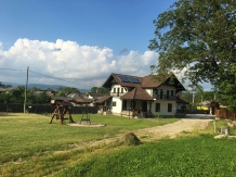 La Conu' Nae - accommodation in  Muntenia (07)