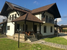 La Conu' Nae - accommodation in  Muntenia (08)